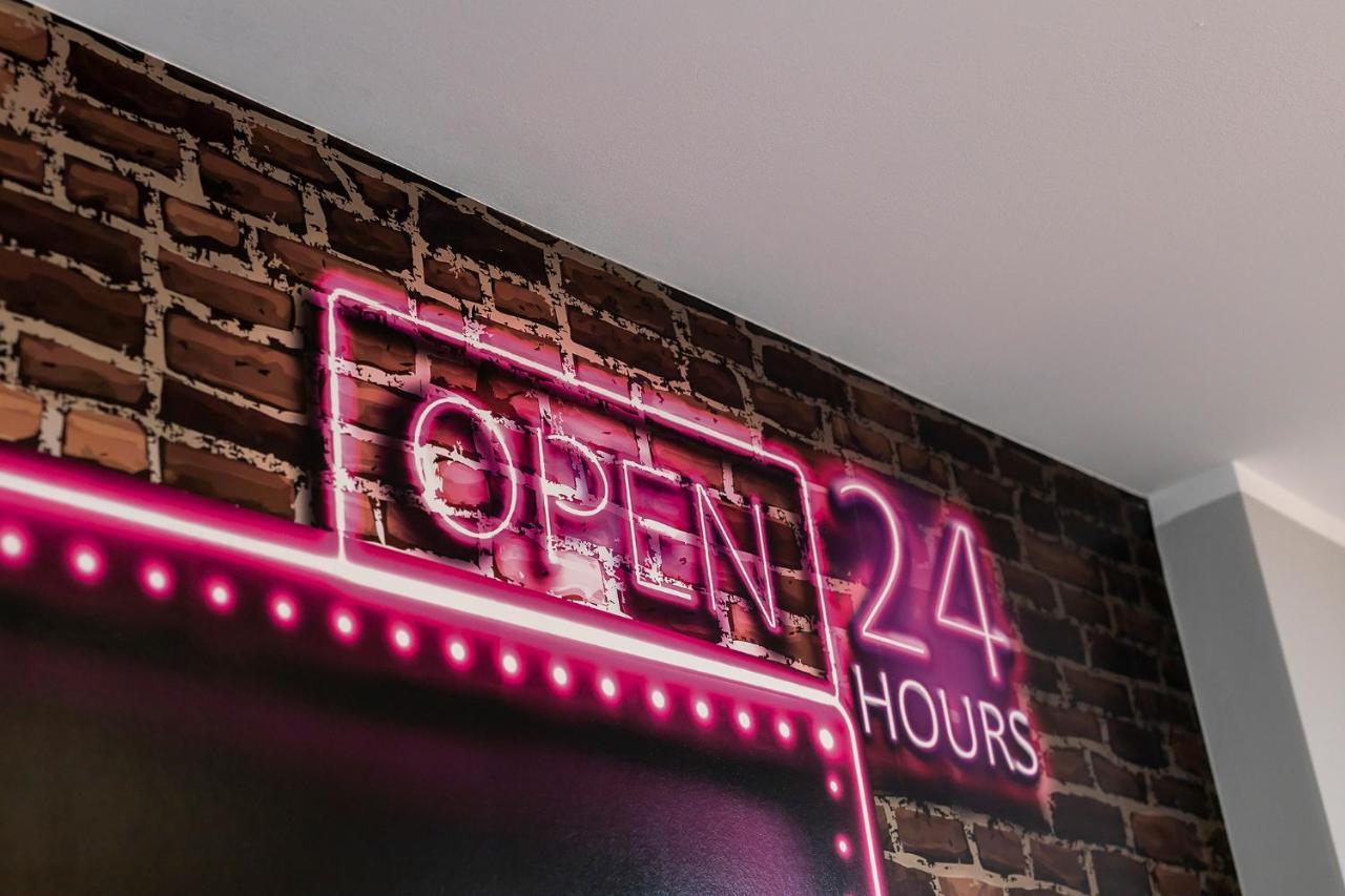 #Partyhouse Poznan Wilda Apartment ภายนอก รูปภาพ